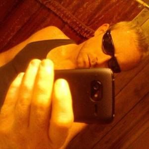 Meet your Posher, Levi